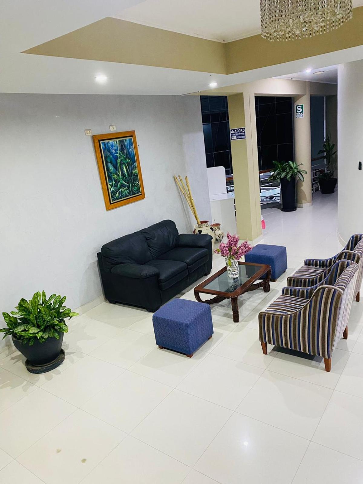 Vuelo 78 Hotel Tarapoto Eksteriør bilde